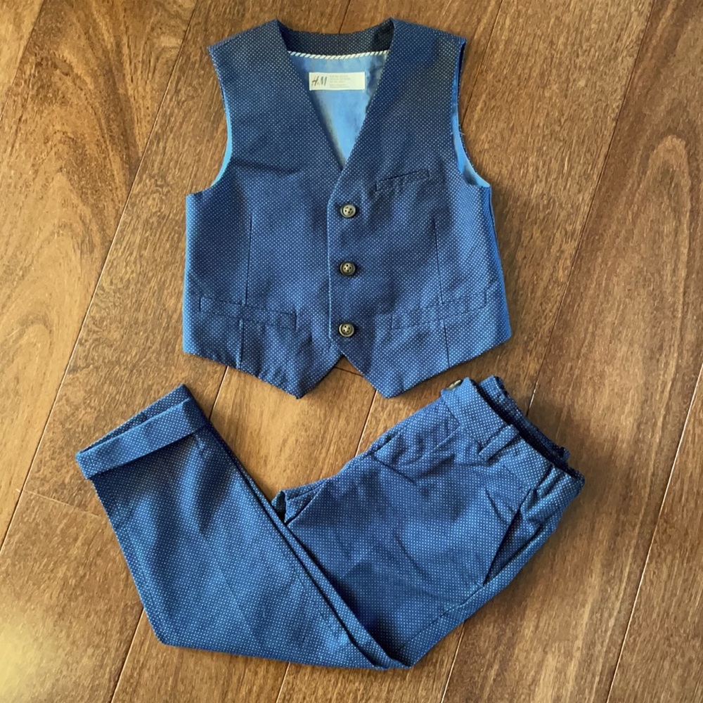 H&M vest and skinny pants